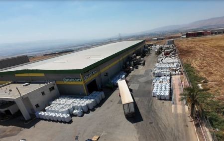 اتحاد ارباب الصناعة يطالب بمسار اخضر حفاظا على صناعة البلاستيك في اعقاب الحرب واغلاق مضيق هرمز